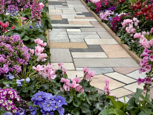 Garden Path Installation in Pickerington